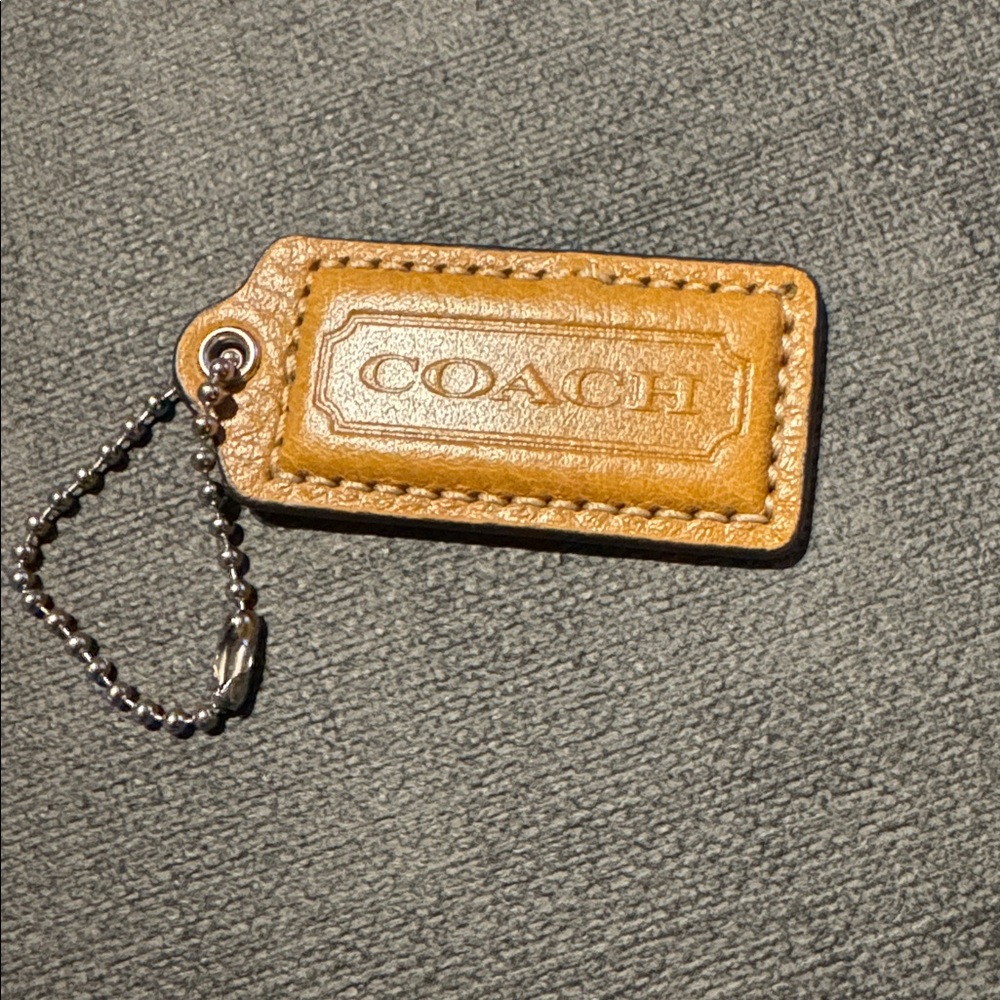 Coach hang tag